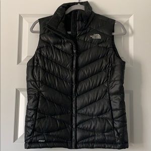 North Face 550 Black Puffer Vest